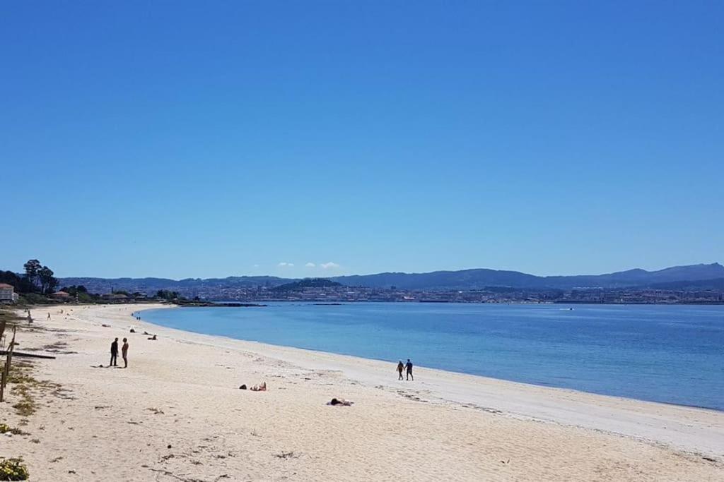 Ideal En Primeira Linea De Playa By Cabana Rentals Cangas do Morrazo Exterior photo